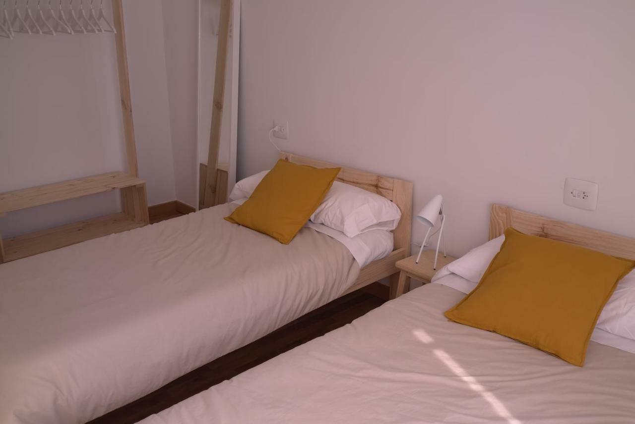 A Casa Da Pena Vixia Apartment Ourense Ngoại thất bức ảnh